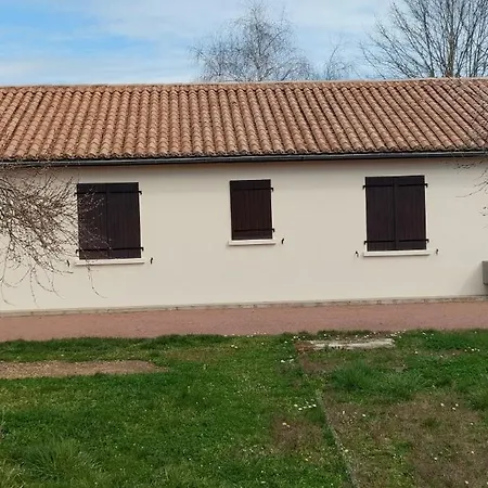 Au Fief Du Chateau בית נופש *