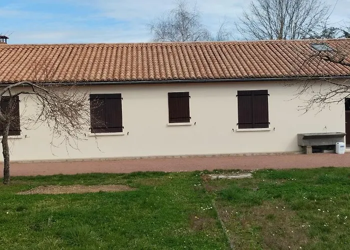 Au Fief Du Chateau Semesterbostad *