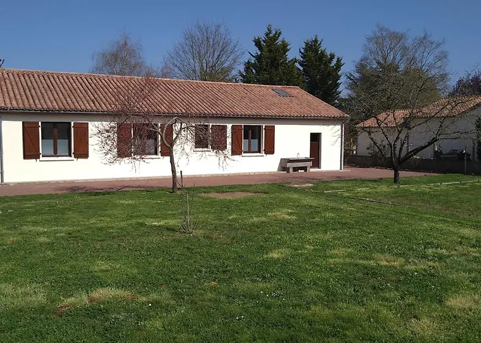 Au Fief Du Chateau Semesterbostad